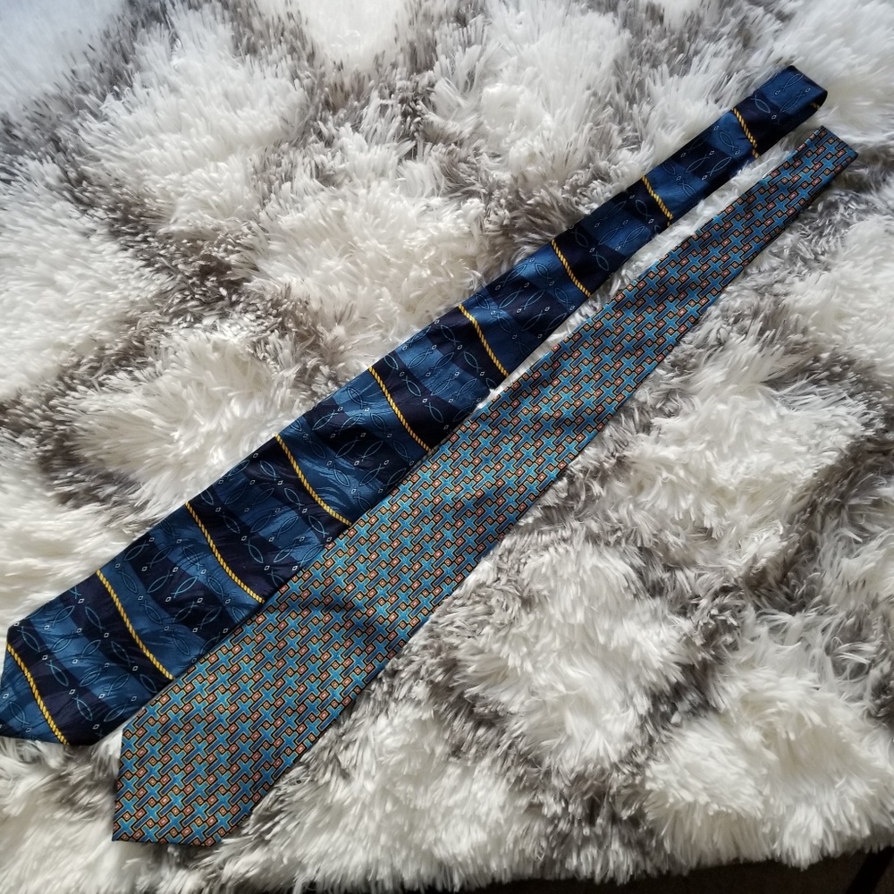 Freeman Apparel ties Fish and Cross print